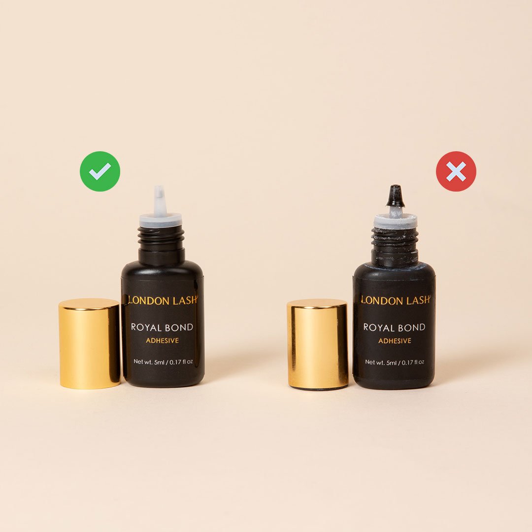 LINGETTES À EMBOUT DE COLLE, colle London Lash, colle extensions de cils, colle extension de cils, extension, extensions de cils, extensions cils, colle Volume Russe, colle a cils