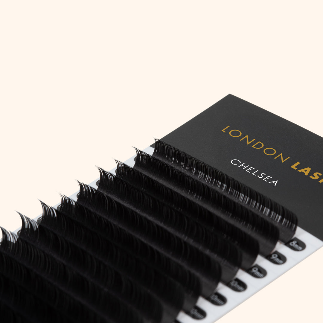 EXTENSIONS DE CILS VOLUME  "CHELSEA" 0.12