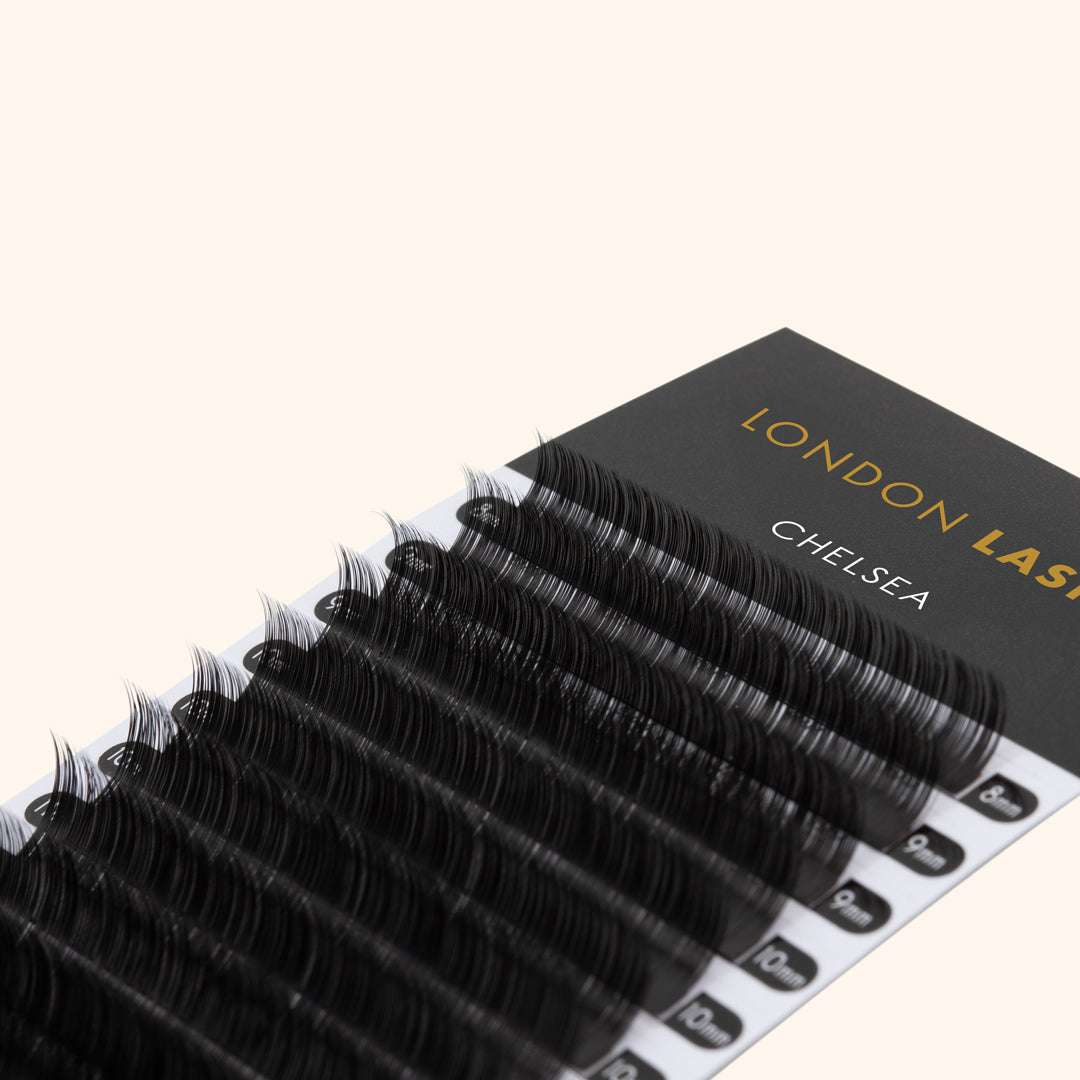 EXTENSIONS DE CILS VOLUME &quot;CHELSEA&quot; 0.07