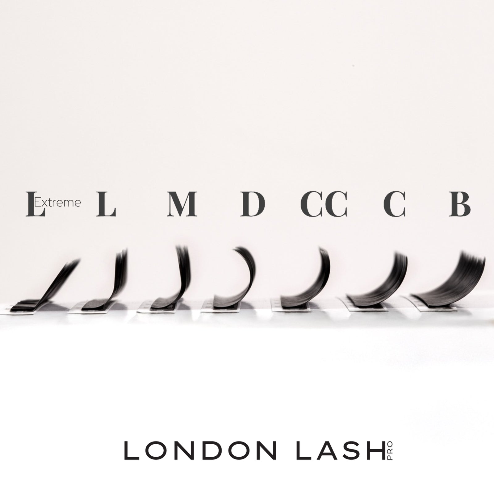 EXTENSIONS DE CILS VOLUME MAYFAIR 0.07