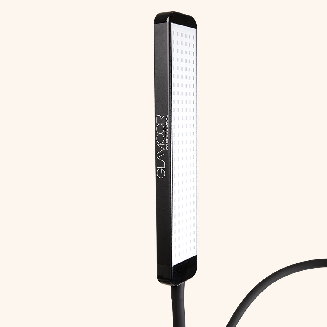 lampe glamcor revolution x, lampe, lampe cils, pose de cils, lampe professionelle, extension de cils materiel, kit extension de cils, technicienne de cils