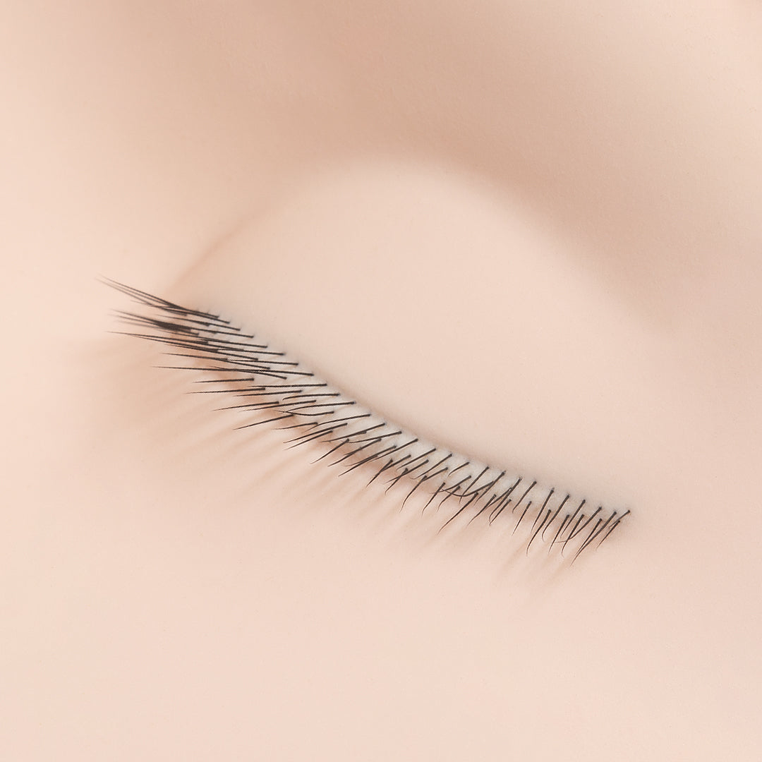 Tête d'entraînement, pose de cils, Volume Russe, extension de cils, cils, cil a cil, extension cils, extension de cils volume russe, extension de cils naturel , extensions de cils,