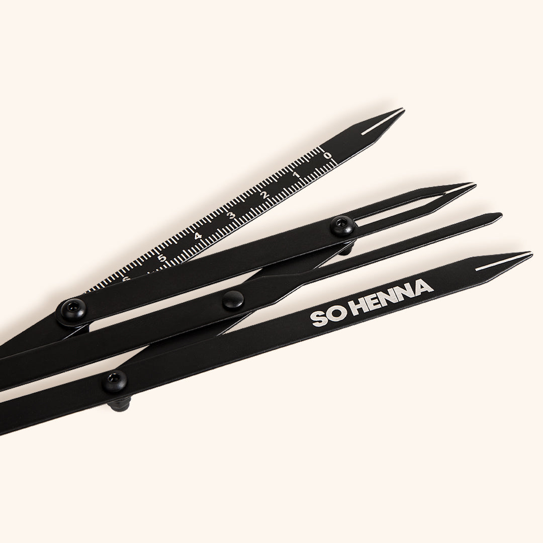 Compas Golden Ratio Divider So Henna, comment refaire sa ligne de sourcil, epilation sourcil forme, outil sourcils dessin, mesure sourcils